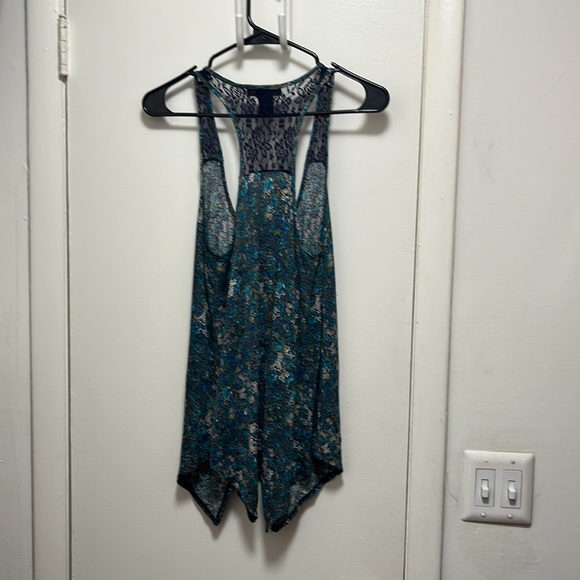 Tank top - Picture 7 of 8